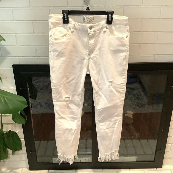 #50 Free People Distressed Jeans Size 29 - Picture 2 of 7